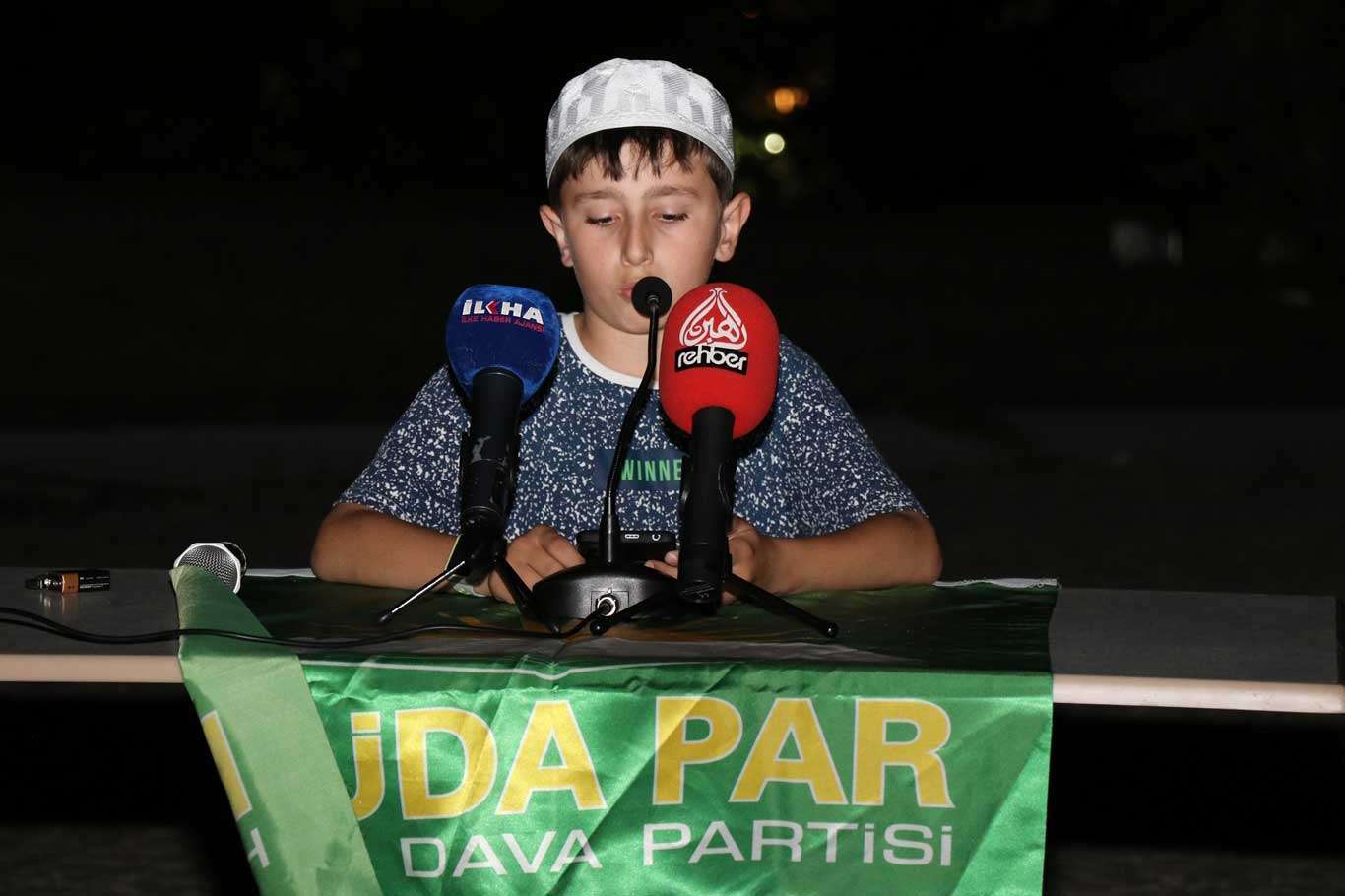 HÜDA PAR Genel Başkanı Yapıcıoğlu: Gençliği tehlikede olan bir milletin geleceği karanlıktır HÜDA PAR Genel Başkanı Yapıcıoğlu: Gençliği tehlikede olan bir milletin geleceği karanlıktır